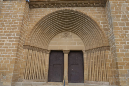 Portada occidental iglesia de la Oliva